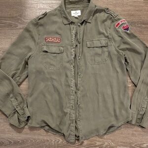 American Eagle Army Green Montauk Shirt M Medium Button up Shirt patch